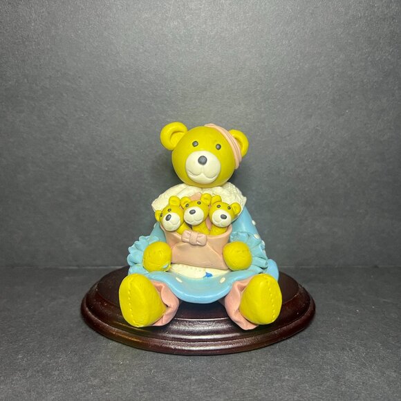 VTG Whimsical Decorative Multicolor Clay Art Mama Bear w/ 3 Cubs Figurine 3.5" - Picture 1 of 6